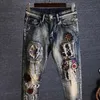 Mäns jeansbyxor river mens jeans broderade mens jeans med hål trasiga sprickor vintage lyxklipp plus storlek billig gothicl2403