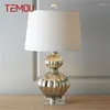 Lampes de table TEMUMEMPRIMER LAMPE CRÉMÉRARE CRÉATIVE LUXUR LE LU LUXE LED LED pour la décoration de chevet à la maison