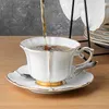 Cups Saucers Fine Bone China Kaffeetasse Set europäischer Royalstil -Tee und 200 ml Keramikporzellan für