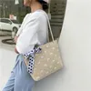 Torby na ramię modzie tkane torebki dla kobiet w pełni mecz damskiej torebka przenośna letni piknik