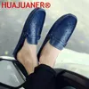 Chaussures décontractées pour hommes à moitié pour les hommes mocassins en cuir authentiques mocassins Breathable Hollow Out Designers Slipon Lazy Slippers Man