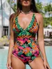 Swimwear féminin LW Leopard Floral Imprimé Back Cutout One-Piece MAINTORS PACKSWORD PADDED DES FEMMES ÉLÉGANTS 1PC 2024 BEACKWARS