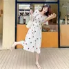 Casual jurken vintage kawaii aardbei jurk vrouwen sexy ruche puff mouw off schouder borduurwerk zomerfeest 2024 Koreaans elegant