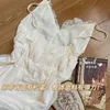 家庭用服2枚のレースローブレトロイブニングドレスフランスのレトロパレススタイルの花嫁イブニングドレスvネックスーパーフェアリーラウンジドレス2403