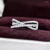Bröllopsringar Huitan Fashion Contracted Cross Ring for Women 2024 Cubic Zirconia Sparkling Band Accessories Godkvalitetsmycken