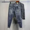 Mäns jeansbyxor ultratunna passande snäva monterande män jeans med trasiga snäva monterande mens jeans lappar perforerade trasiga fashionabla och softl2403