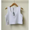 サマータンクトップの女性デザイナーファッションニットノースリーブベスト刺繍織りバンドシャツ