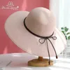 Breda randen hattar hink hattar 2024 Summer Sun Hat Childrens Sunshade Straw Hat Leisure Big Eaf Beach Hat Elegant Foldble Sun Hat For Beach Potage 240407