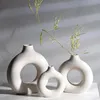 Vases White Ceramic Vase Modern For Minimalist Decor Hollow Round Matte Pampas Flower Boho Home Wedding Party Room