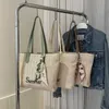 Casual Beach Bags Summer Gras gewebt Großkapazitätsbeutel für Frauen Freizeit Design Western pendeln eine Schultertasche