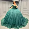 Szmaragdowy zielony z ramion feading quinceanera sukienki meksykańskie aplikacje koronkowe sukienki balowe koronkowe puffle vestidos 15 de xv