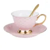 Tasses Saucers HF 200 ml en céramique Coffee Tup Saucer Ensemble avec cuillère Fashion Creative Lovers Porcelain Afternoon TEA Suite Breakfast Milk Mild