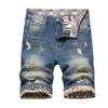 Мужские шорты мужские светло -голубые джинсовые шорты летние мужские отверстия Мужские модные разорванные джинсы Прямые джинсовые шорты 42 J240407