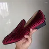 Lässige Schuhe Lttl Rotwein Samt schwarze Spikes Slebringe Herren Raucher Slipper Flats Hochzeitsfeier Kleid Großhandel Großhandel