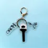 Keychains Cacadouros Kpop Keychain Rose Acrílico Pólo de Lâmpada Pingente Acessórios por atacado Coleção de fãs de presentes Q240403