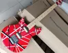 工場全体の左利きの赤い縞模様のエレクトリックギターフロイドローズマープルフレットボード8544328