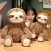 Movies TV Plush Toy 40-75 cm Lazy Animal Plush Toy Fluffy Leuk Sloth Kussen Gevulde Sloth Family Moeder Moeder en Kind Sloth Lovely Sleeping Cushion Decor 240407