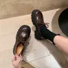 Britse stijl dik opgeloste kleine lederen schoenen voor vrouwen jk hoge hakken lefu nieuwe handgreep patroon schapenvacht hak