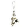 Tornari Valle fatte a mano Valle Lily Pearl Phone Chain Heart Heart Lolita Fairy Tale Core Keechain Q240403