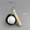 Keychains Lanyards Mini Three Piece Baseball Globe houten stick sleutelhanger sportwagen sleutelhanger heren cadeau 11 cm 1-delige Q240403