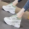 Fitness Shoes 2024 Women Sport Brands Warm Running Running Sneakers Black Trainers Cedas atléticas de couro para