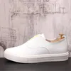 Chaussures décontractées Fashion Design en cuir baskets blanches Slip on Men Locages Flats mâle 79