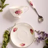 Fincan tabakları çiçek yeniden kullanılabilir güzel kahve orijinal kahvaltı ikindi çay kupa hizmeti espresso kemik çin tasse sofra takımı