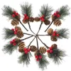 Fleurs décoratives 5pcs Creative Pine Picks Novelty Simulation Simulation Christmas Berry Cone Decor