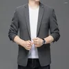 メンズスーツ韓国スタイルメングレーブレザーバックヘムスプライトデザインスーツコート男性シングルボタンブレザービジネスカジュアルデイリークロス
