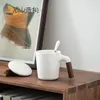 Tasses | tasse d'avoine pour le petit-déjeuner au lait ménage contracté avec couverture cuillère gulp capacités amateurs de capacité boivent une tasse de tasse de thé