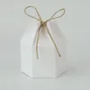 Enveloppe cadeau 50pcs Kraft Paper Package Cardboard Box Lantern Hexagon Candy Favoule et mariage Christmas Saint-Valentin's Party Supplies