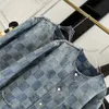 La nouvelle veste en jean à plaid du concepteur unisexe