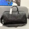 Kvalitet duffle påsar vävda handbagage rese väskor kvinnor designer väska läder crossbody totes axel tygväska lyxys handväska 221227