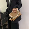 Çantalar bayan plaj ilkbahar ve yaz moda çim dokuma püskül çevirmiş zarf çanta dokuma tek omuz benzersiz çapraz crossbody