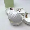 Kommen Japanse Bone China Bowl met 5 aardbeien en fruit