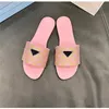 النسيج مصمم النعال Tazz Slippers مطرزة صندال المثلث شريحة النساء