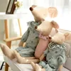 Filmer TV Plush Toy Kids Toy Little and Cute Pink Cotton Bowknot och Green Bowknot Mouse Doll fylld leksak 240407