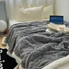 Blankets Modern Ins Small Flower Shed Lamb Velvet Nap Office Blanket Bedding Air Conditioning Warm Casual Sofa Shawl Blanke