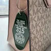 Keychains Lanyards The Great Northern Hotel Twin Peaks 315 Keychain Label TV Program Office Fans Fun Accessories Customization Q240403