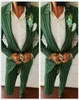 Green Groom Groom Wear Slim Fit Fit Two Button Pico de lapela masculina Business Formal Prom Tuxedos Man Blazer Soites Jacketpants3271508