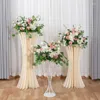 Декоративные цветы 40 см. Розовый цветок с зеленым листом свадебный стол