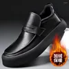 Scarpe casual 2024 Genuine uomini inverno più velluto comode calzature maschile Moccasin Fashion Slip-On Men's Flats