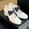 Spring New Bow Mary Jane Famous Women Designer Luxury Nomba importata in pelle Importata Surface in pelle di pecora Sheepskining Scarpe formali Classico Cuci Cuci Cuci Cuci Cuci Cuci