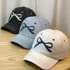 Ball Caps coréen Bow Broidered Baseball Hat Hip Hop Panama Femmes Spring / Summer Sunshine Protection Truck Driver Cute Womens Q240403