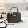 Shop Wholesale Designer Handbags New Fashion Shell Bags Minimalist Hand-held Cross-span Small Bags Vintage Single Shoulder Crossbody Bags