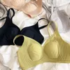 Endast en BRA SXL Big Size Seamless Fashion Bralette Wireless Sleepwear Liten Pad Bekväm sexig underkläder Thin Underwear 240407