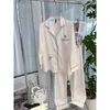 Hemkläder Temperatur Fjärilsficka Design Enkel kvinnors pyjamas Human Bone Ice Silk Pyjama Set med högkvalitativt satinmaterial PJL2403