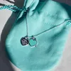 Designermärke TIFFAYS S925 Silver Drop Lim Emamel Heart Shaped Diamond Pendant Halsband Tie Family Double Collar Chain