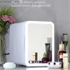 Frys 8L Mini Makeup Cream med LED Mirror Light Portable Skincare Cream för bil- och hushållsanvändning av högkvalitativ Y240407