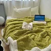 Blankets Modern Ins Small Flower Shed Lamb Velvet Nap Office Blanket Bedding Air Conditioning Warm Casual Sofa Shawl Blanke